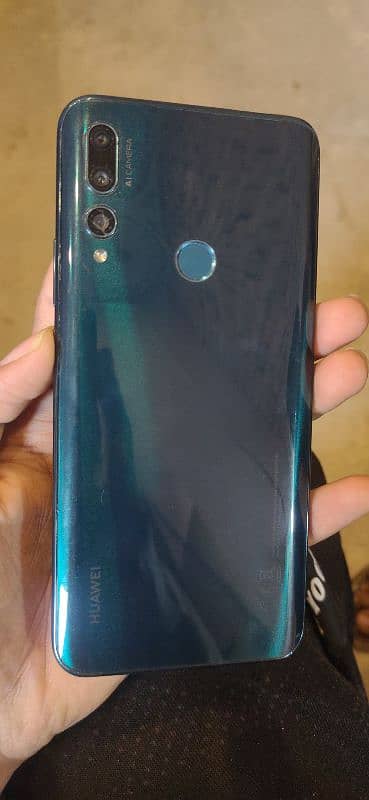 Huawei y9 Prime 4/128 with Box Charger 2