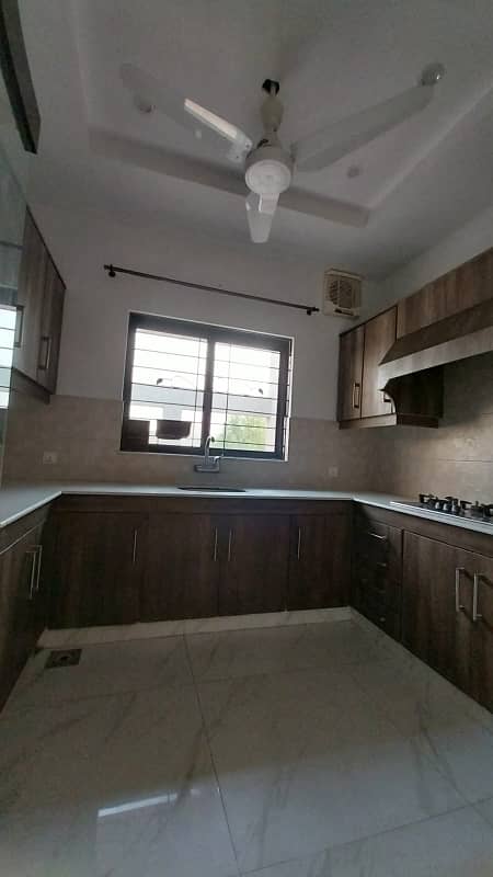 HBFC Housing Society Kanal Upper Portion Available For Rent 2