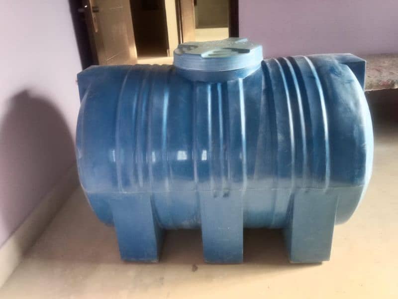 Horizental Cylinderical water tank 0