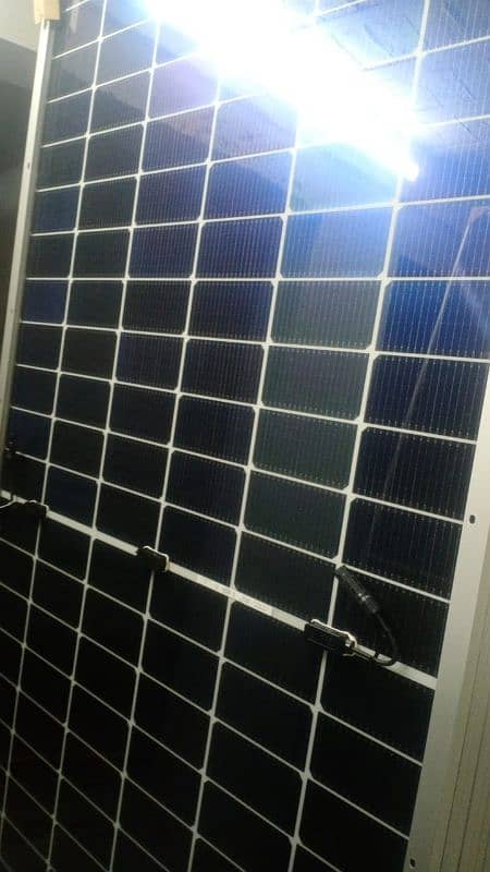 All solar panels available ,Jinko , Canadian, longi etc 1