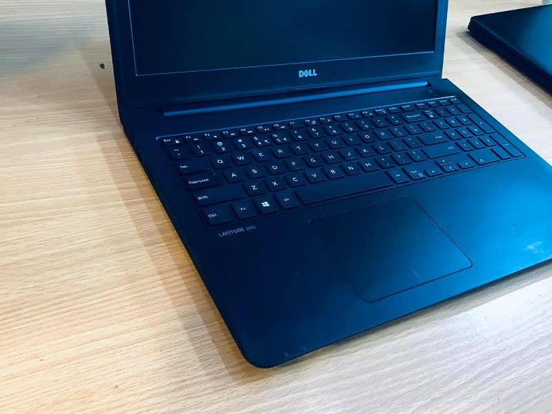 Dell 5th Generation Laptop Core i3 0