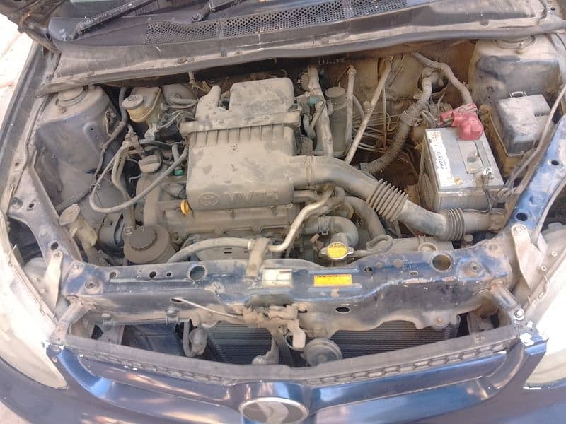 Toyota Platz 2004 automatic. orginal. engine. 7