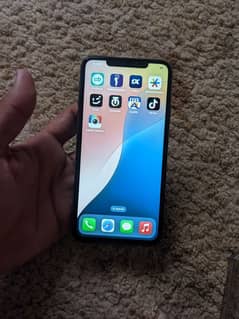 I phone 11 Pro Max 64 GB  FACTORY Unlock