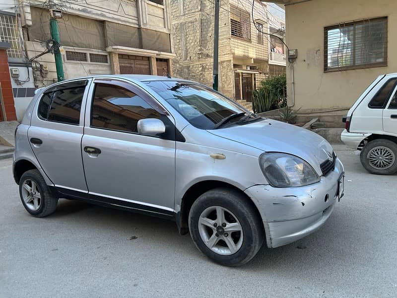 Toyota Vitz 2004 10