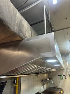 RESTAURANT EXHAUST HOOD