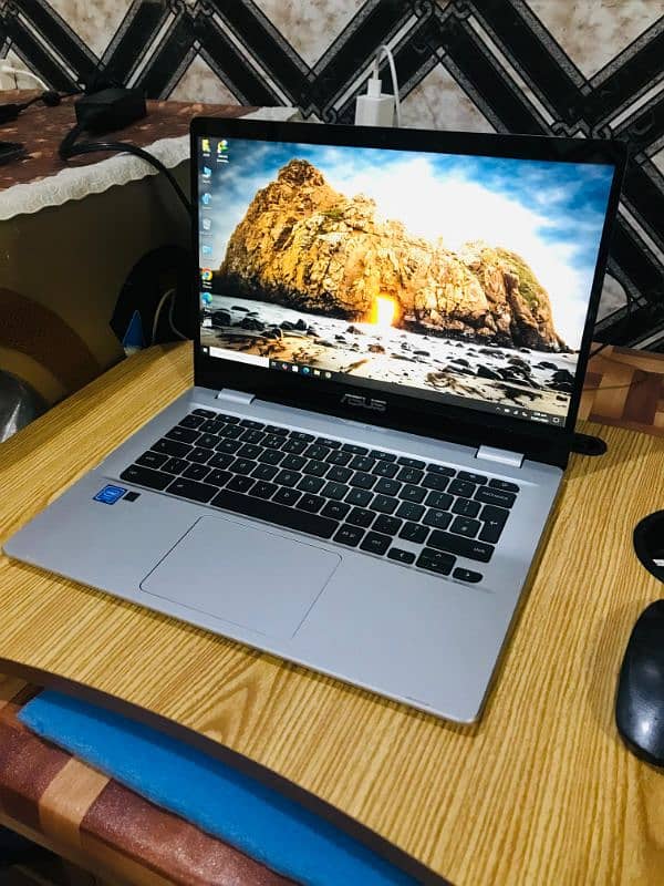 Asus Touch Screen Laptop & Chromebook, 0