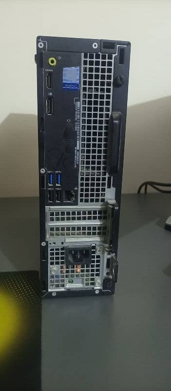 dell optiplex 3050 desktop i7 6thgen 8gb ram with 20 inches LED system 3