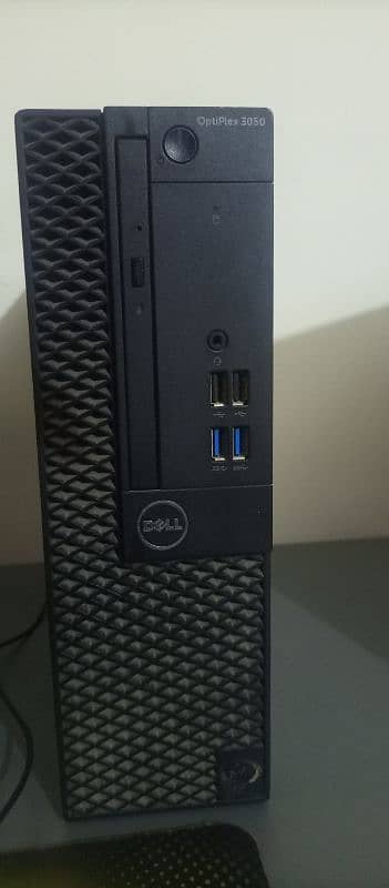 dell optiplex 3050 desktop i7 6thgen 8gb ram with 20 inches LED system 6