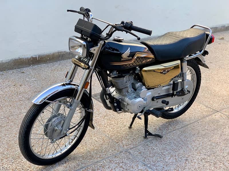 Honda CG 125s 4