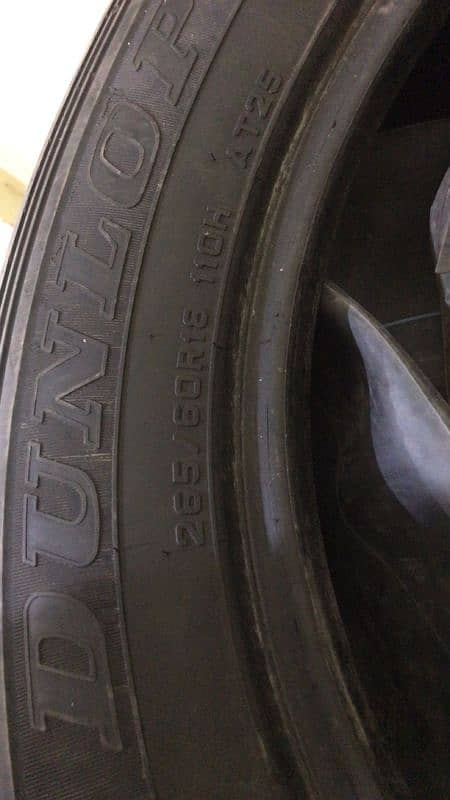 Revo, Roco dunlop 18" tyres around 50% to 60% health. 0