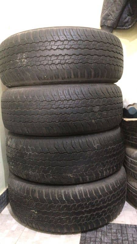 Revo, Roco dunlop 18" tyres around 50% to 60% health. 3