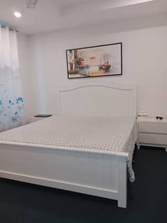 Deco Paint, Premium Quality King Size Bed With Mattress