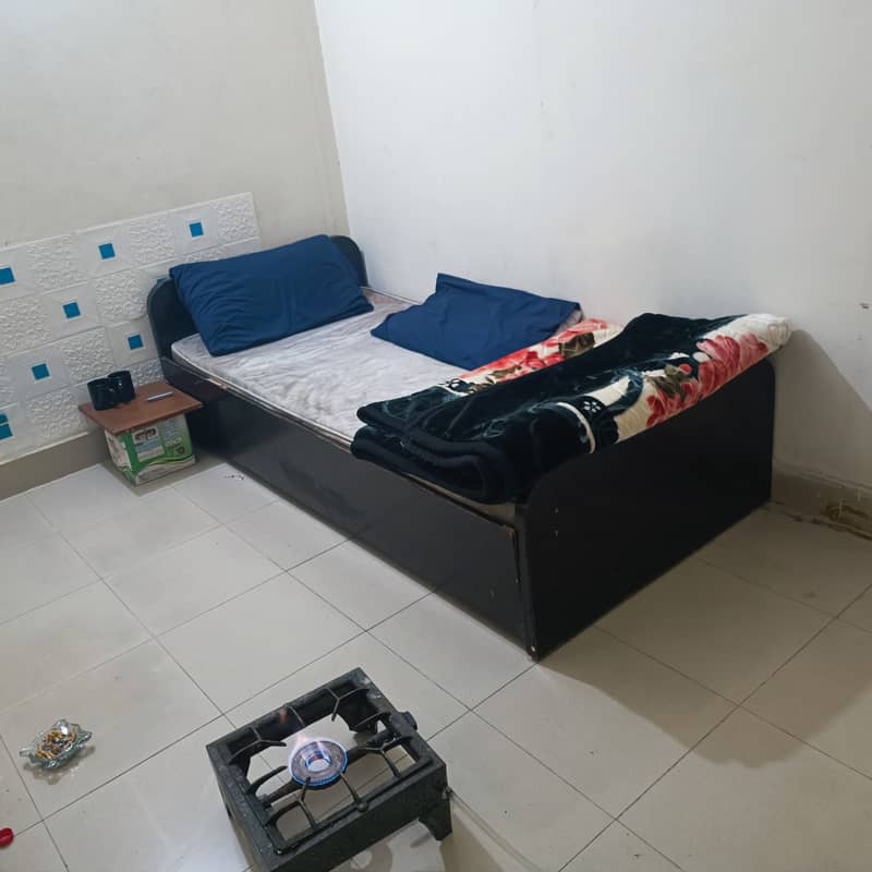 Single bed with mattress 1