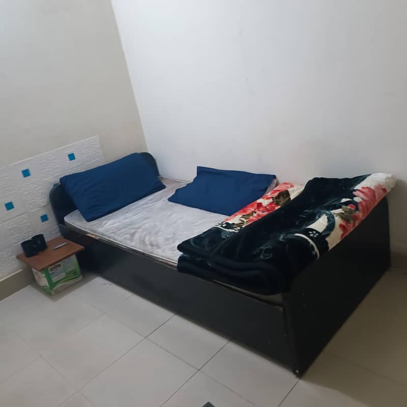 Single bed with mattress 2