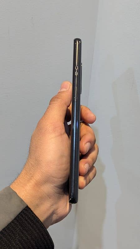 One plus 8 5G 128gb single sim approved 8