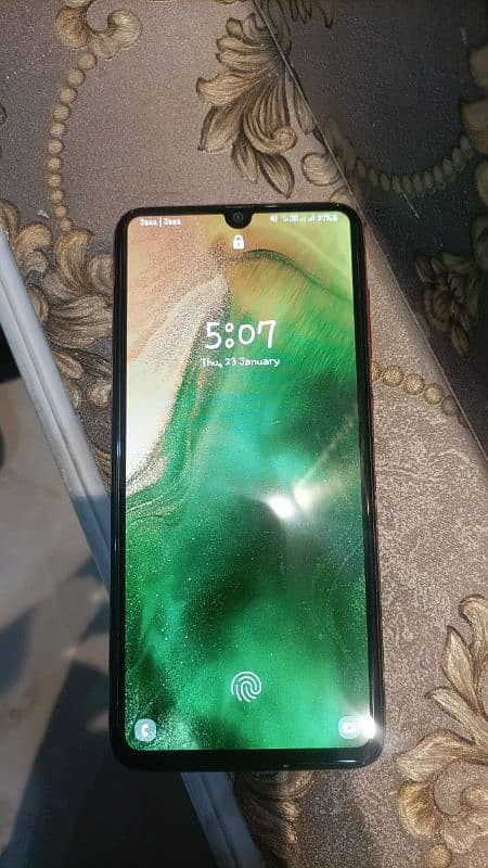 Samsung Galaxy A70 6/128gb 0