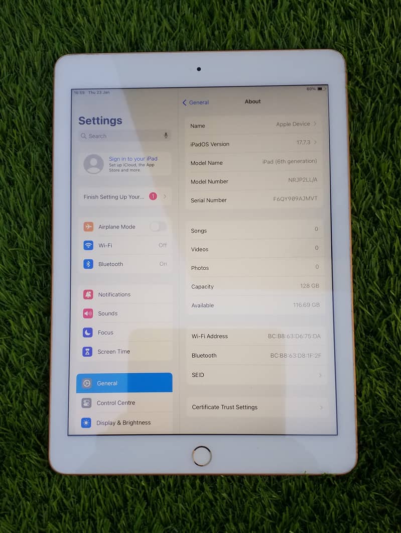 ipad 6th Geberation | 128GB Gold Colour 2