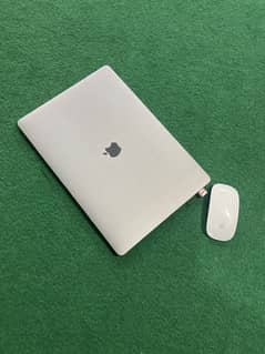 MacBook