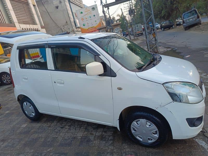 Suzuki Wagon R 2017 12