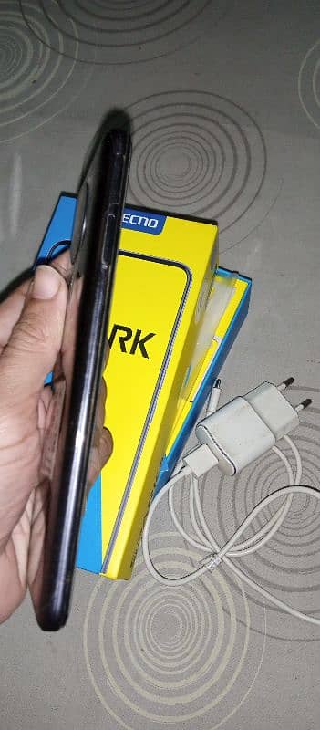 Tecno spark 6 4