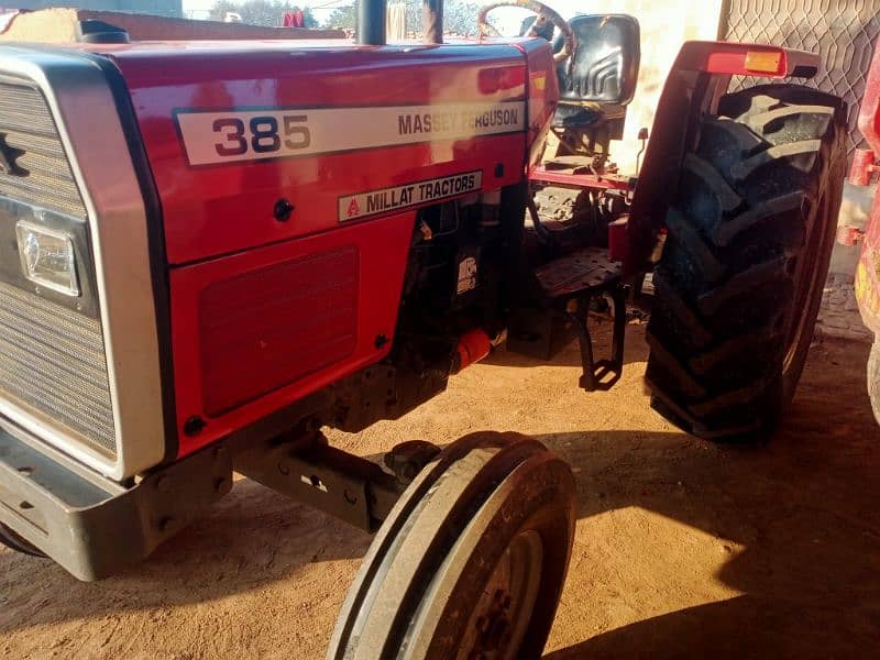 Massey Ferguson 385 2