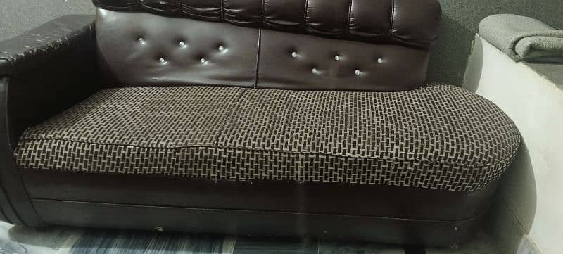 used sofa 4