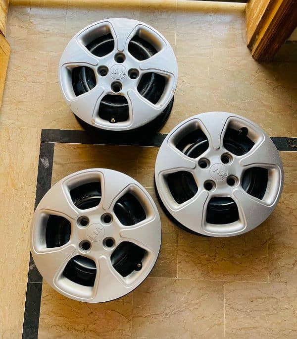 kia picanto rims 0