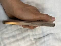 iPhone 16 pro Desert titanium