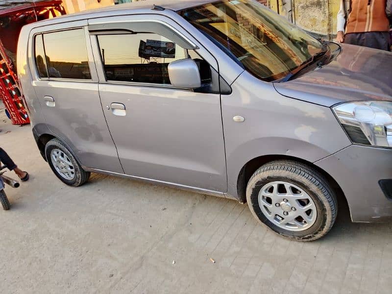 Suzuki Wagon R 2018,>0300,16,82,881 1