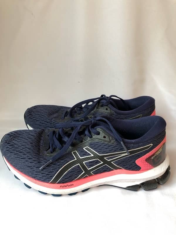 ASICS Shoes 1