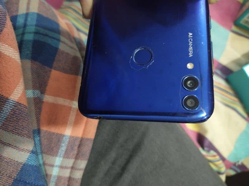 honor 8c 4