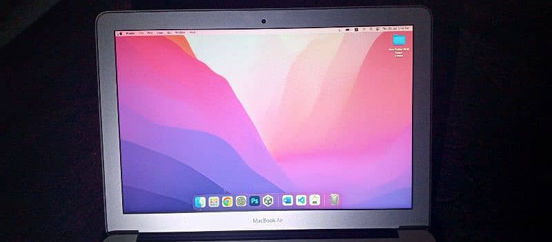 MacBook Air 2015 - Intel i7, 13.3" Display, 8GB RAM, 512GB SSD 4