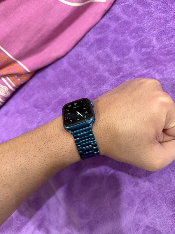 Apple Watch Series 7 44mm 10