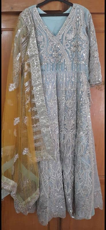 heavy bridal fancy lehnga and multiple fancy stylish dresses 4