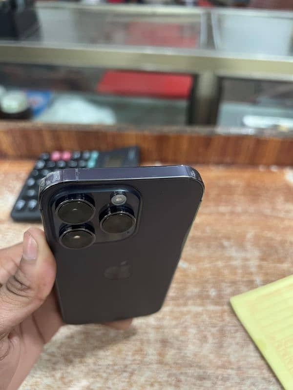 Apple Iphone 14 pro 128 GB 4