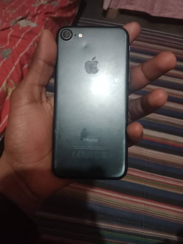 iPhone 7 non pata 128gb 4