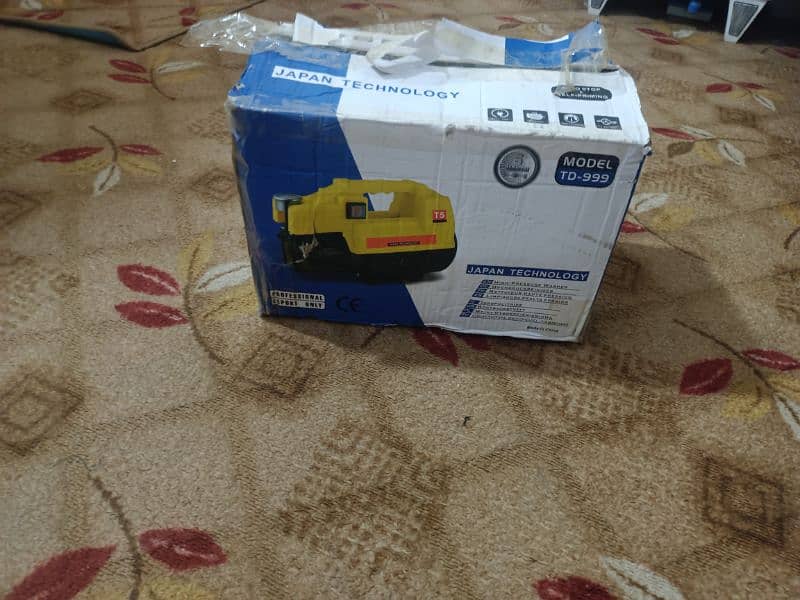 Brand New Water Pressure Machine 10