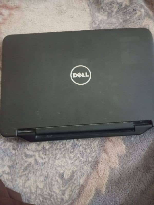 Dell laptop. 1