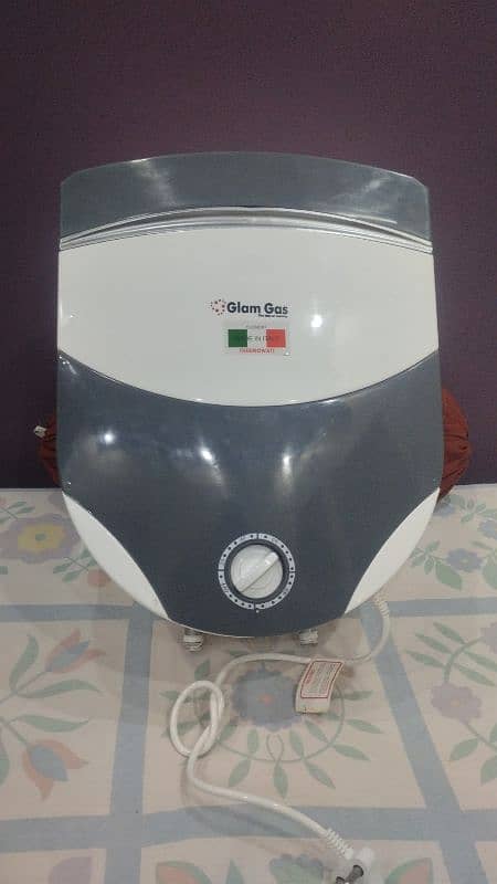 Glam gas Electric Geyser model Semi 15 2