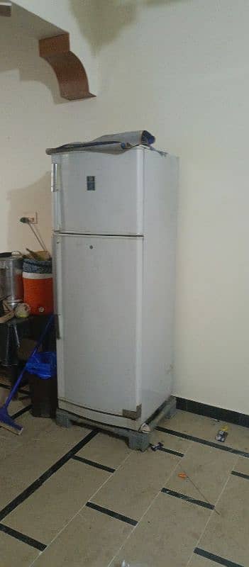 Dawlance Fridge for sale in Wah Model Town 0