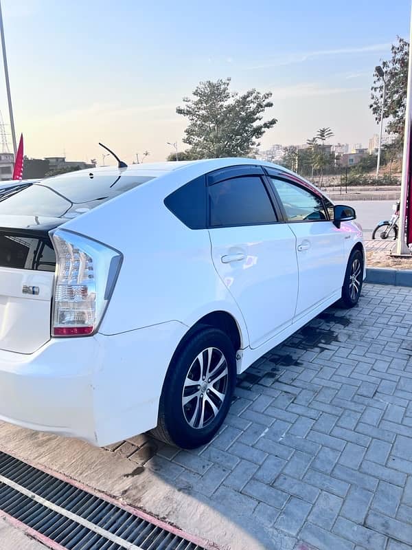 Toyota Prius s 1.8 3