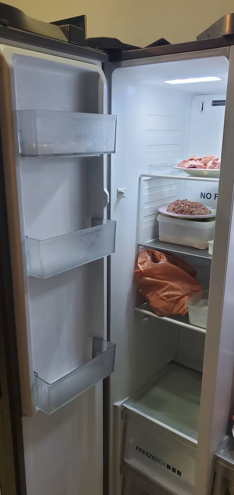 HAIER MODEL INVERTOR DOUBLE DOOR FRIDGE 9