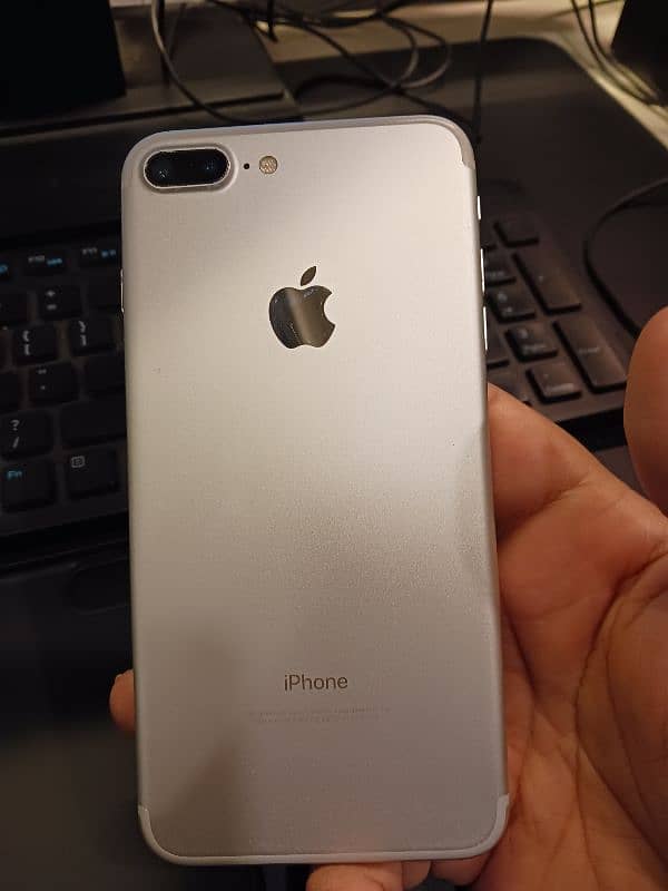 IPhone 7 plus 128 gb Pta approved 4