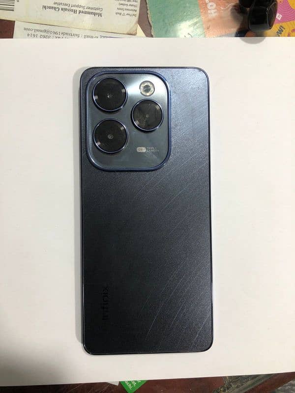 INFINIX HOT 40 PRO 1