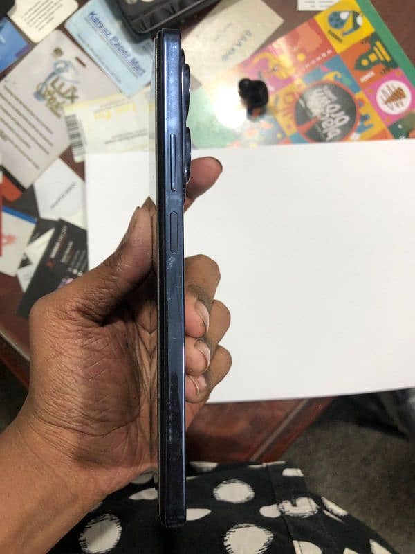 INFINIX HOT 40 PRO 4