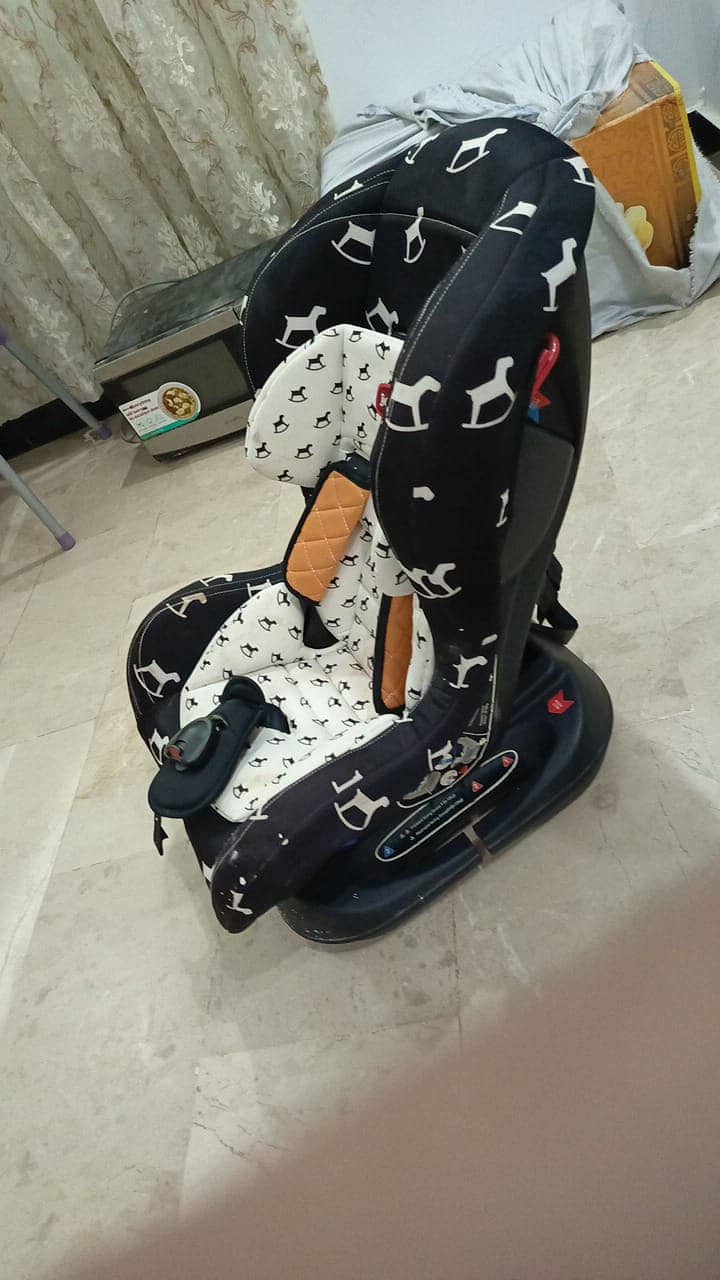 Baby Car Seater / Car Seat 4