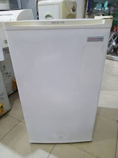 Room size fridge  (0306=4462/443) superset