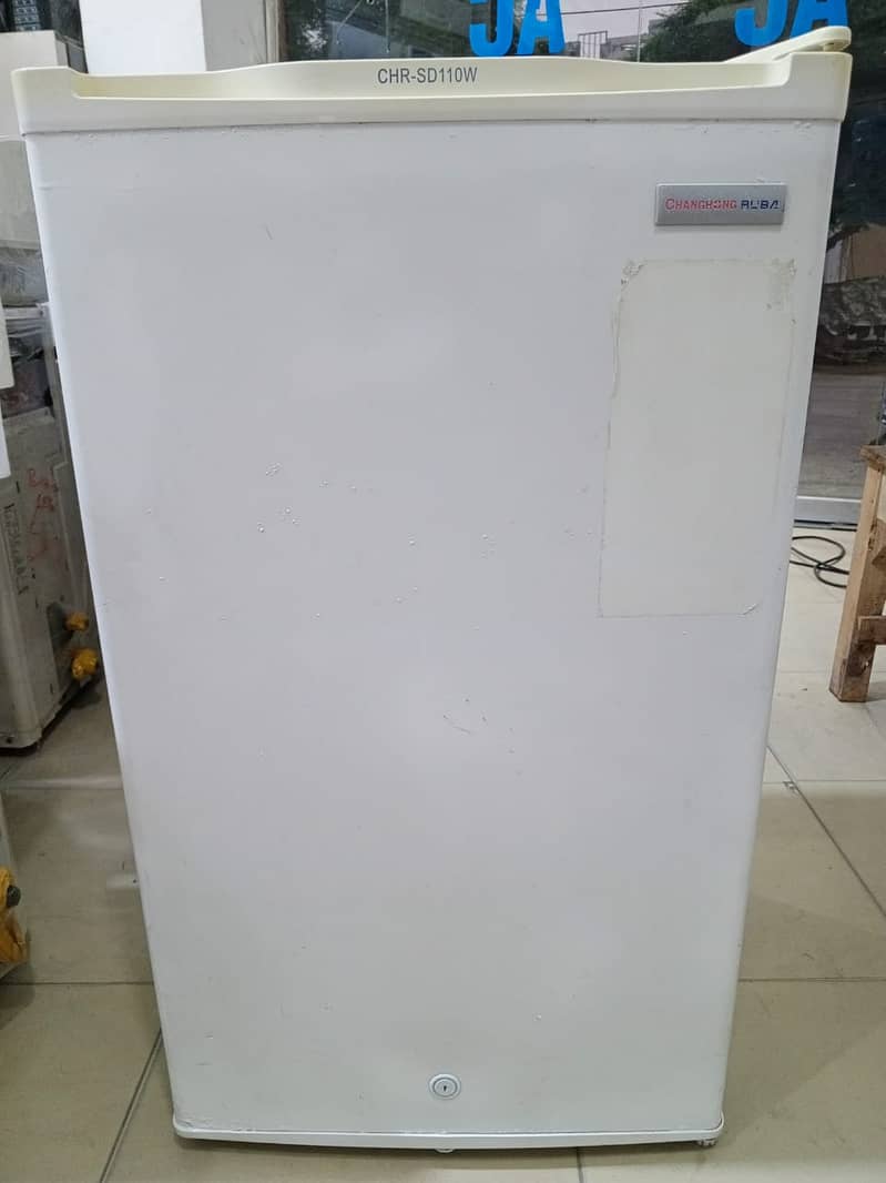 Room size fridge  (0306=4462/443) superset 3