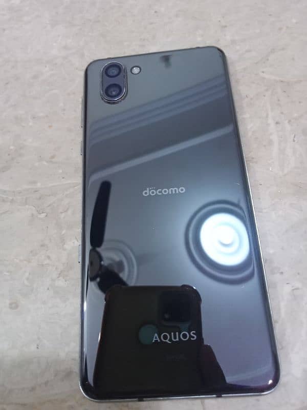 Sharp Aquos R3 2