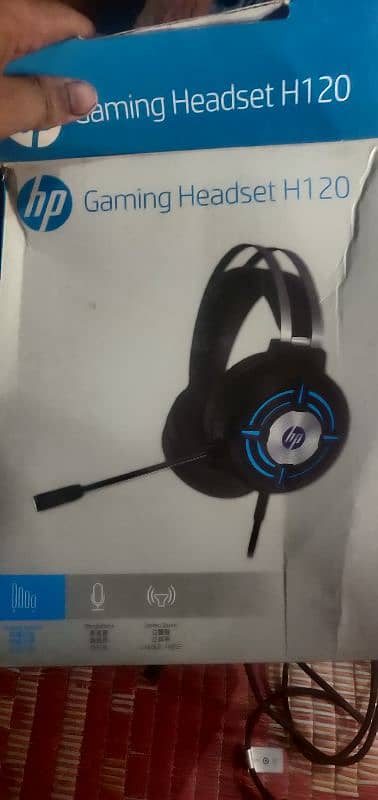 HP gaming headphones on 120H 0